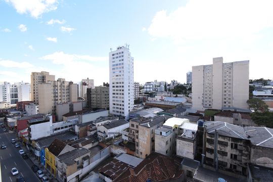 Vista do Sala/Cozinha de kitnet/studio para alugar com 1 quarto, 49m² em Centro, Curitiba