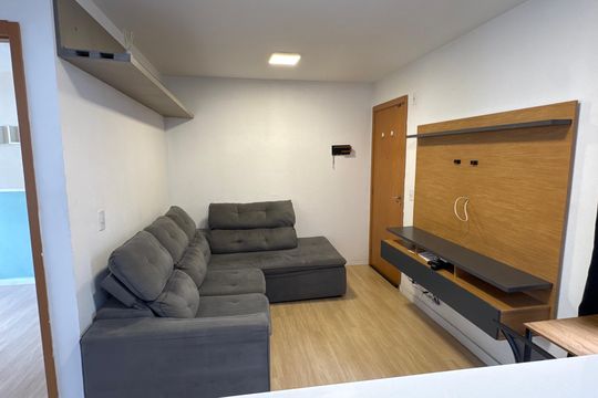 Apartamento para alugar com 2 quartos, 40m² em Jardim Caiapiá, Cotia
