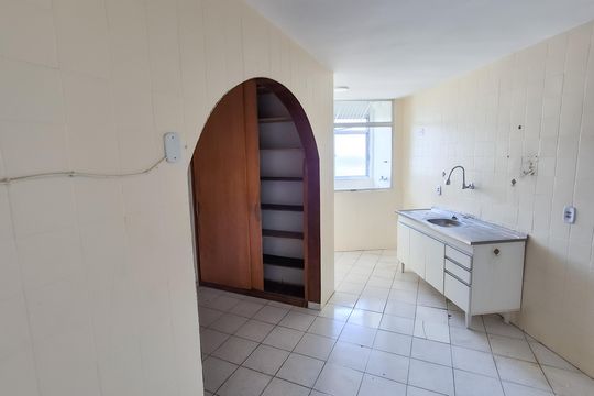 Cozinha de apartamento à venda com 3 quartos, 124m² em Vila da Penha, Rio de Janeiro