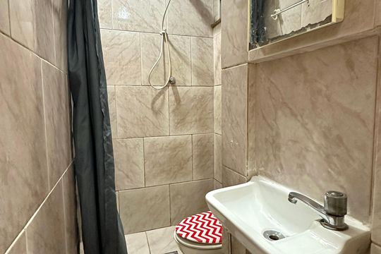 Banheiro Social de apartamento à venda com 1 quarto, 30m² em Copacabana, Rio de Janeiro