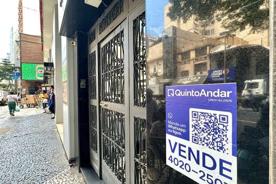 Placa de apartamento à venda com 1 quarto, 30m² em Copacabana, Rio de Janeiro