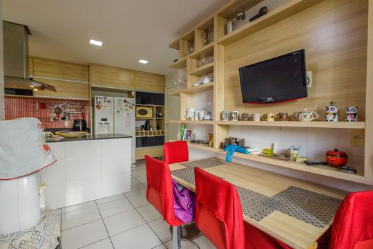 Cozinha de casa de condomínio à venda com 4 quartos, 213m² em Recreio dos Bandeirantes, Rio de Janeiro
