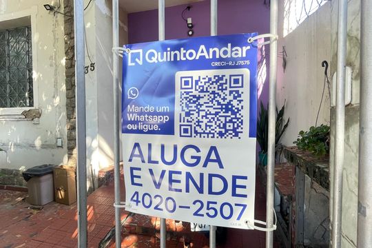 Plaquinha de casa à venda com 4 quartos, 200m² em Vila Isabel, Rio de Janeiro