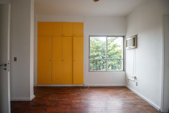 Suíte de apartamento para alugar com 3 quartos, 80m² em Tijuca, Rio de Janeiro
