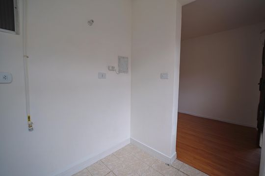 Cozinha de apartamento para alugar com 2 quartos, 43m² em Conjunto Habitacional Padre José de Anchieta, São Paulo