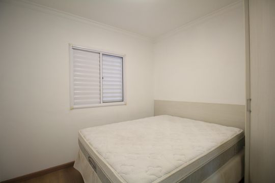 Quarto de apartamento para alugar com 2 quartos, 52m² em Parque Taboão, Taboão da Serra