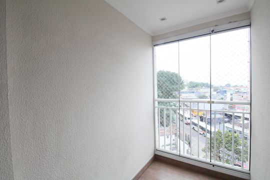 varanda  de apartamento para alugar com 2 quartos, 52m² em Parque Taboão, Taboão da Serra