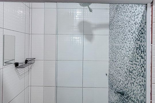 Banheiro de apartamento à venda com 1 quarto, 35m² em Vila Centenário, São Paulo