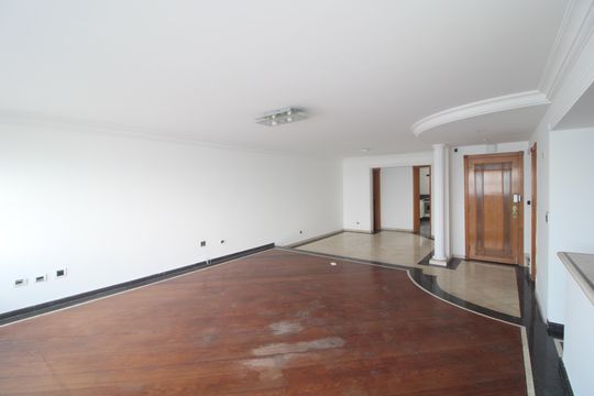Apartamento à venda com 3 quartos, 182m² em Cidade Dutra, São Paulo