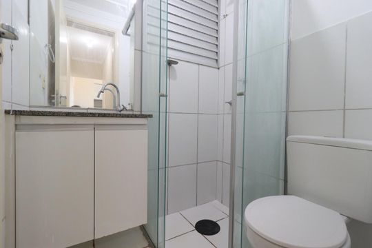 Banheiro de apartamento para alugar com 2 quartos, 48m² em Jardim Paulistano, Ribeirão Preto