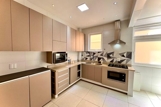 Cozinha de apartamento à venda com 2 quartos, 89m² em Laranjeiras, Rio de Janeiro