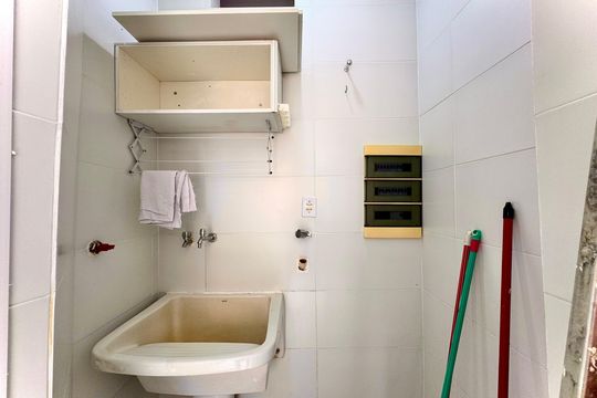 Área de serviço de apartamento à venda com 2 quartos, 89m² em Laranjeiras, Rio de Janeiro