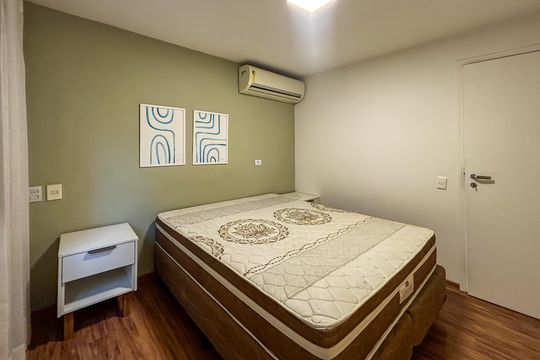 Quarto de apartamento para alugar com 3 quartos, 106m² em Pinheiros, São Paulo
