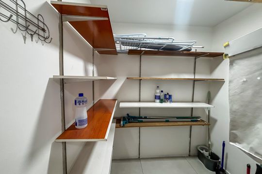 Despensa de apartamento para alugar com 3 quartos, 106m² em Pinheiros, São Paulo