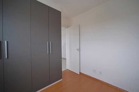 Quarto 1 de apartamento para alugar com 2 quartos, 38m² em Vila Nhocune, São Paulo