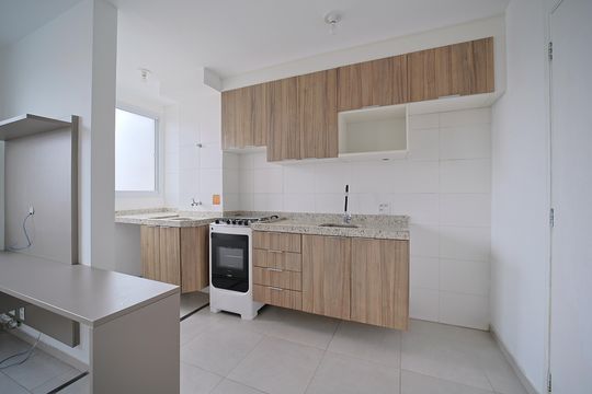 Cozinha de apartamento para alugar com 2 quartos, 38m² em Vila Nhocune, São Paulo