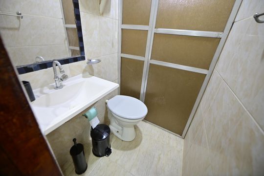 Banheiro Social de casa para alugar com 2 quartos, 70m² em Jardim Novo Mundo, Goiânia