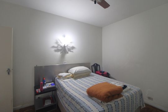 Quarto 2 de casa para alugar com 2 quartos, 140m² em Jardim Jua, São Paulo