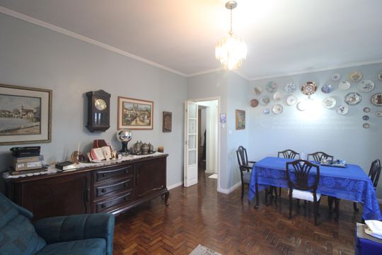 Sala de casa para alugar com 2 quartos, 140m² em Jardim Jua, São Paulo