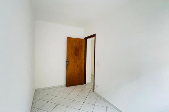 Quarto de casa para alugar com 4 quartos, 122m² em Jardim Ester, São Paulo