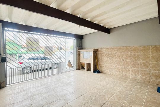 Garagem de casa para alugar com 4 quartos, 122m² em Jardim Ester, São Paulo
