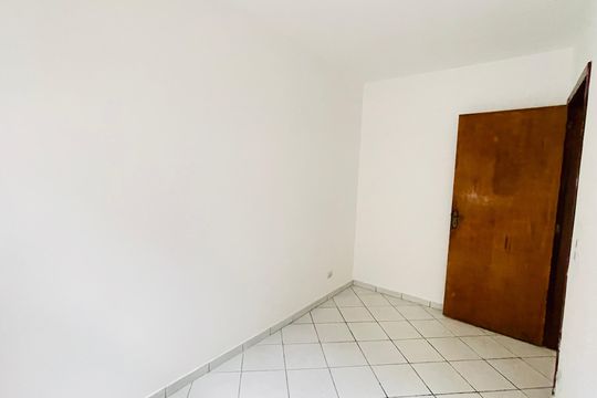 Quarto 2 de casa para alugar com 4 quartos, 122m² em Jardim Ester, São Paulo