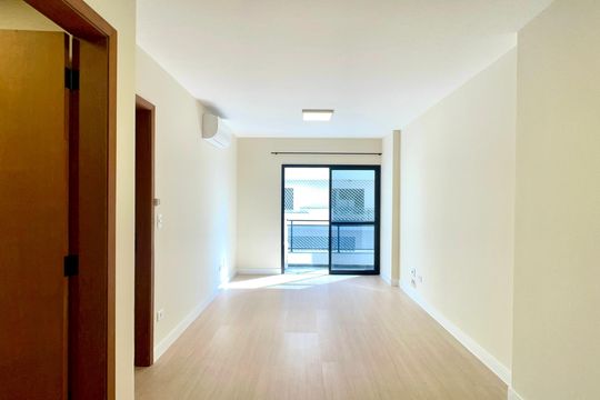 Sala de apartamento para alugar com 1 quarto, 53m² em Pinheiros, São Paulo