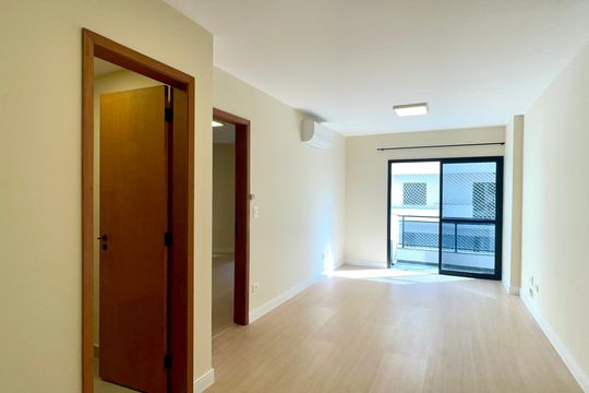 Apartamento para alugar com 1 quarto, 53m² em Pinheiros, São Paulo