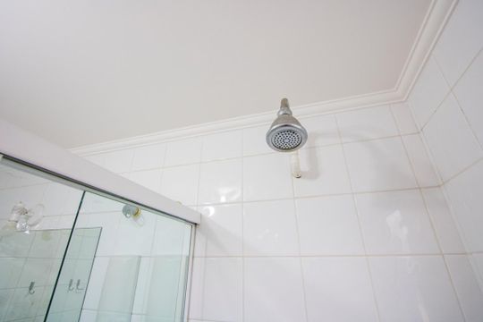 Banheiro da Suíte de apartamento à venda com 3 quartos, 128m² em Vila Bastos, Santo André