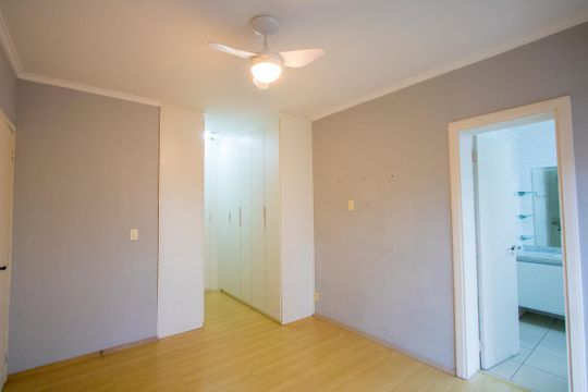 Suíte de apartamento à venda com 3 quartos, 128m² em Vila Bastos, Santo André
