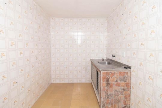 Cozinha de casa para alugar com 2 quartos, 80m² em Santo Antônio, Porto Alegre