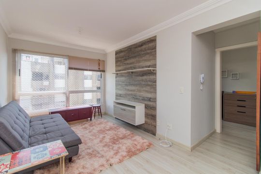 Apartamento para alugar com 1 quarto, 45m² em Cavalhada, Porto Alegre