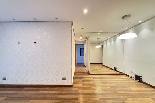 Sala de apartamento à venda com 3 quartos, 75m² em Vila Olímpia, São Paulo