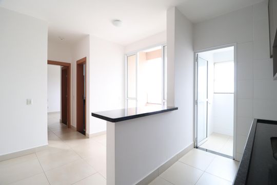 Cozinha de apartamento para alugar com 2 quartos, 60m² em Presidente Roosevelt, Uberlândia