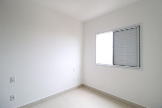 Quarto 2 - Suíte de apartamento para alugar com 2 quartos, 60m² em Presidente Roosevelt, Uberlândia