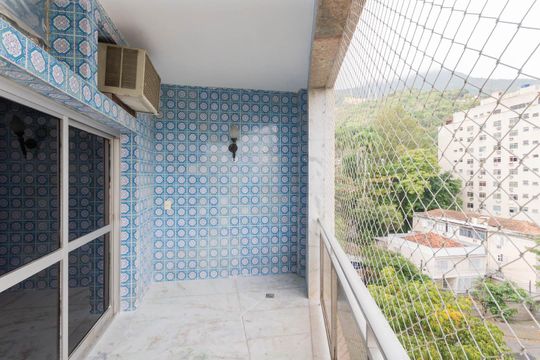 Varanda Quartos de apartamento à venda com 3 quartos, 180m² em Tijuca, Rio de Janeiro