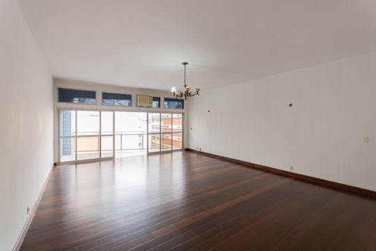 Sala de apartamento à venda com 3 quartos, 180m² em Tijuca, Rio de Janeiro