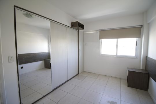  Suíte 1 de apartamento à venda com 1 quarto, 51m² em Freguesia de Jacarepaguá, Rio de Janeiro