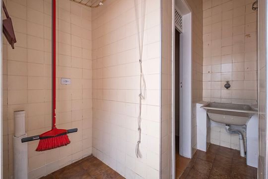Lavanderia de casa de condomínio para alugar com 2 quartos, 110m² em Paraíso, São Paulo