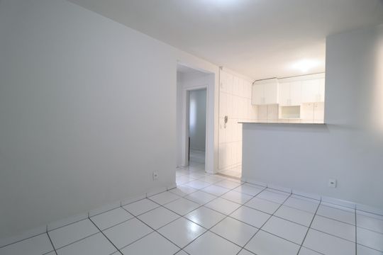 Sala de apartamento para alugar com 2 quartos, 50m² em Brasil, Uberlândia