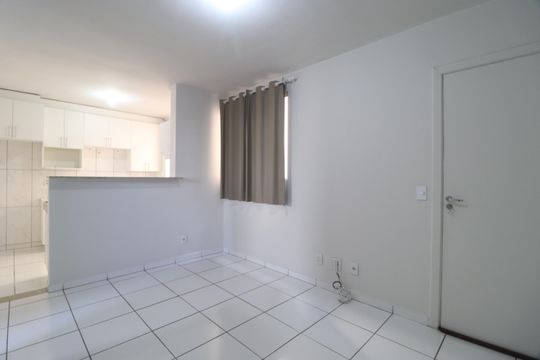 Apartamento para alugar com 2 quartos, 50m² em Brasil, Uberlândia