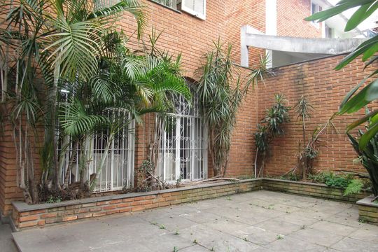 Garagem de casa para alugar com 3 quartos, 500m² em Adalgisa, Osasco