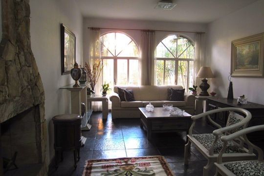 Sala de casa para alugar com 3 quartos, 500m² em Adalgisa, Osasco