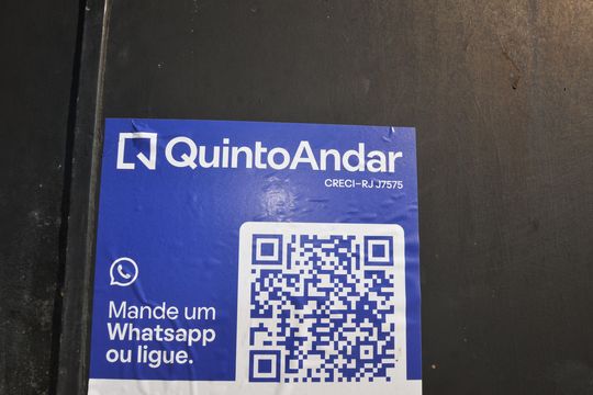 Placa Instalada de casa para alugar com 1 quarto, 50m² em Jardim Sulacap, Rio de Janeiro
