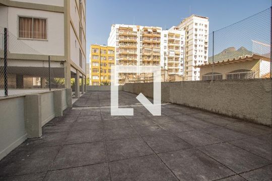 Apartamento para alugar com 2 quartos, 62m² em Vila Isabel, Rio de Janeiro