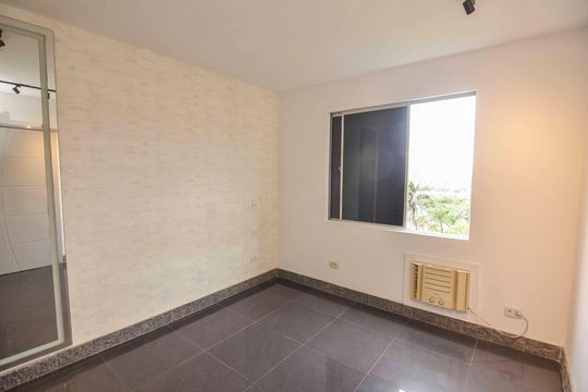Quarto 2 de apartamento para alugar com 2 quartos, 62m² em Vila Isabel, Rio de Janeiro