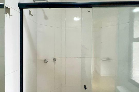 Banheiro da Suíte 2 de apartamento à venda com 2 quartos, 64m² em Sumaré, São Paulo