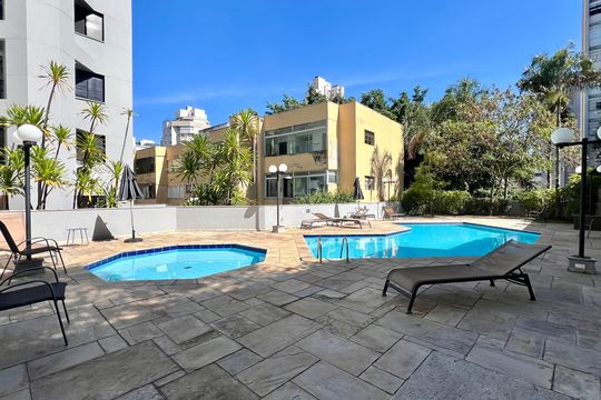 Piscina de apartamento à venda com 2 quartos, 64m² em Sumaré, São Paulo