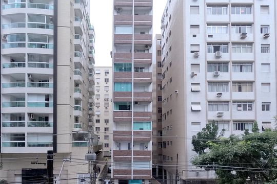Vista da Sala  de apartamento para alugar com 3 quartos, 180m² em Gonzaga, Santos