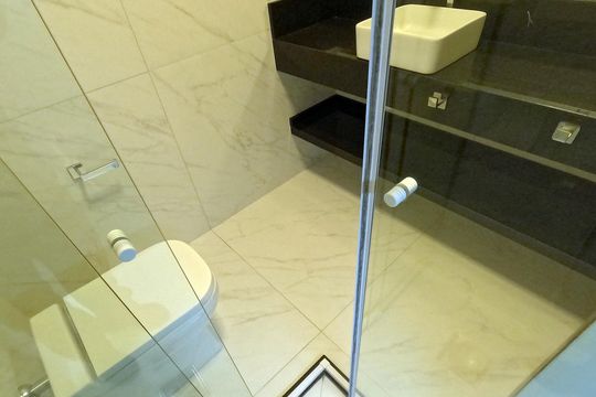 Banheiro do Quarto 3 de apartamento para alugar com 3 quartos, 180m² em Gonzaga, Santos